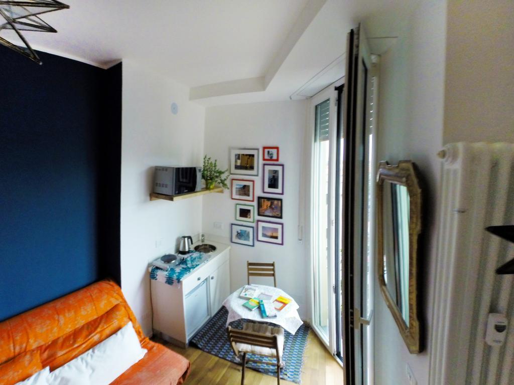 Up To Seven Bed and Breakfast Milano Esterno foto